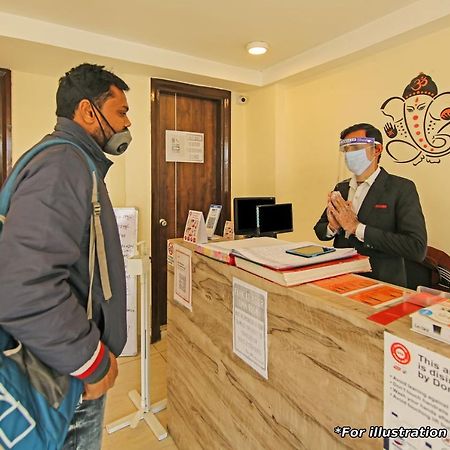 Oyo Hotel Apple Inn スーラト エクステリア 写真