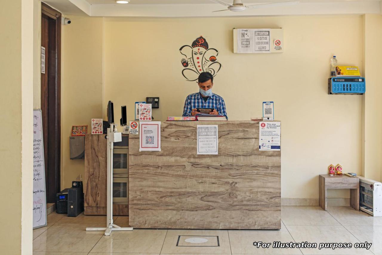 Oyo Hotel Apple Inn スーラト エクステリア 写真